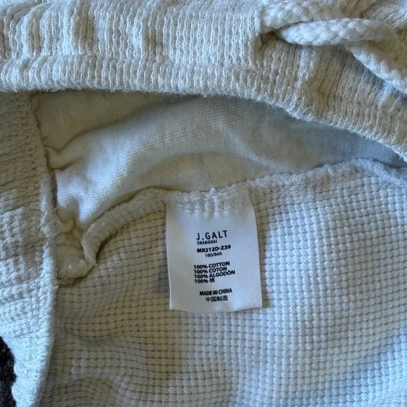 Brandy Melville Summer Thermal Shorts in Heather Gray Size (XS/S) - Picture 5 of 8